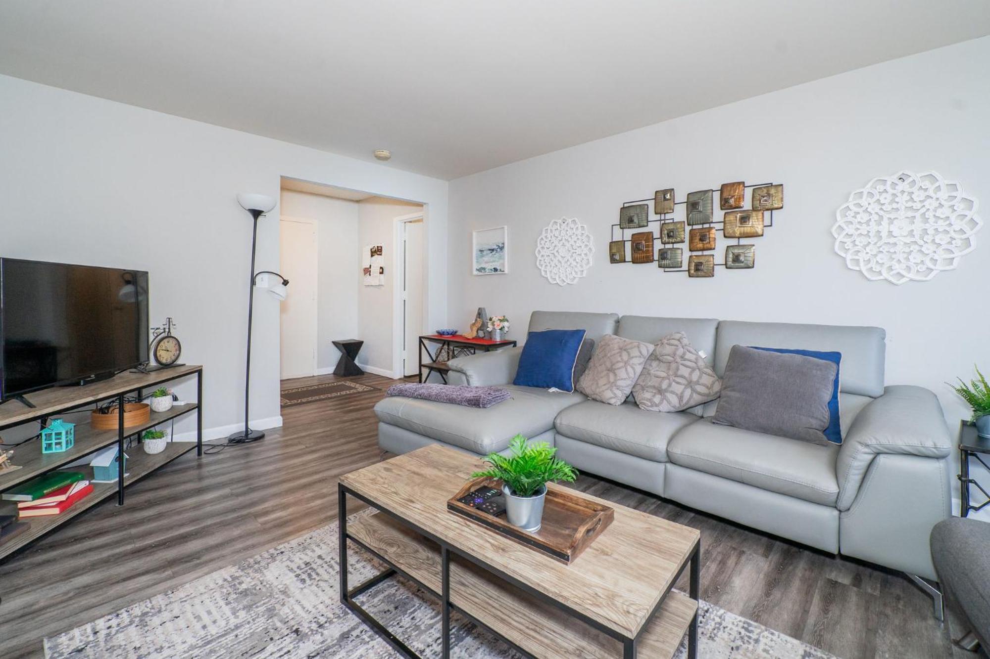 Welcoming Barn, 2 Bedroom & 1 Bath & Parking แอตแลนตา ภายนอก รูปภาพ